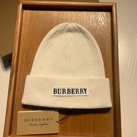 バーバリー ス 帽子
