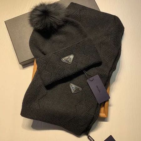 イブサンローラン 帽子