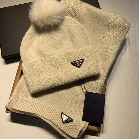 プラダ 帽子