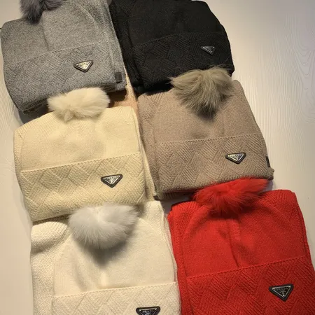 プラダ 帽子