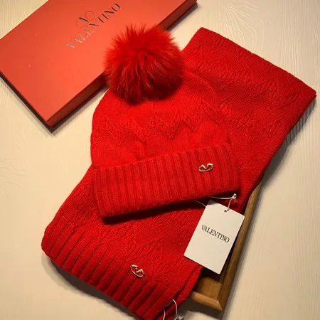 ヴァレンティノ 帽子