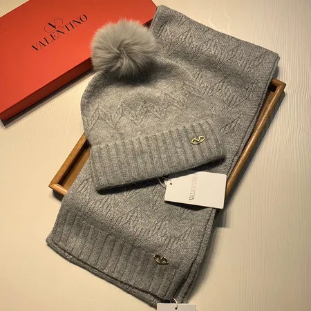 ヴァレンティノ 帽子