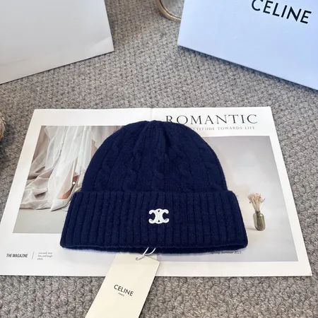 セリーヌ 帽子