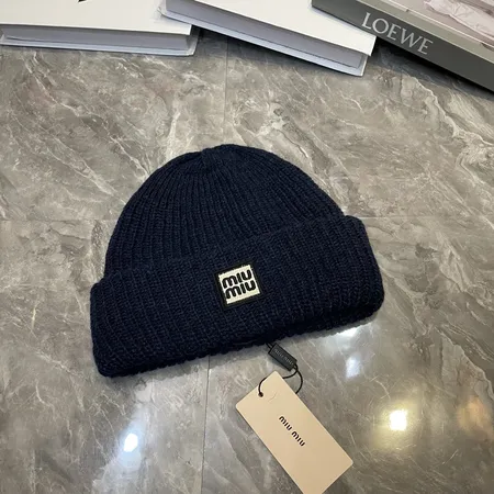 ヴァレンティノ 帽子