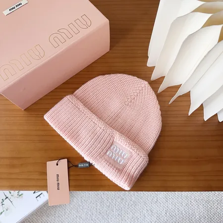 ヴァレンティノ 帽子