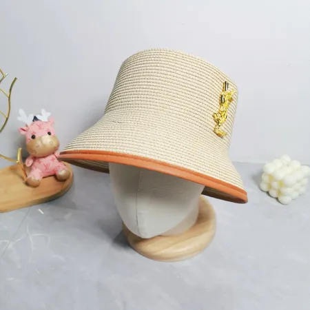 イブサンローラン 帽子