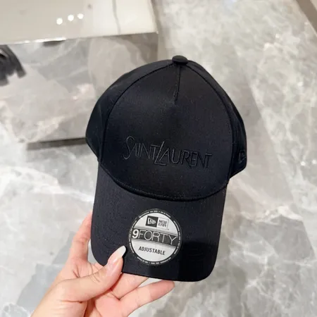 イブサンローラン 帽子