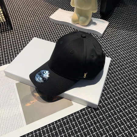 イブサンローラン 帽子