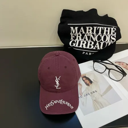 イブサンローラン 帽子