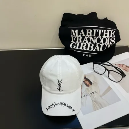 イブサンローラン 帽子