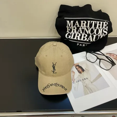 イブサンローラン 帽子