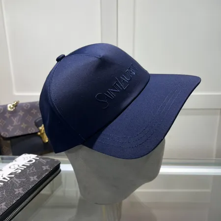 イブサンローラン 帽子