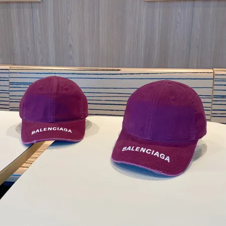 バレンシアガ 帽子