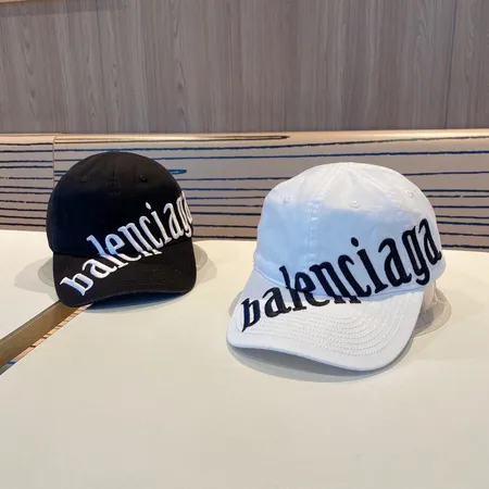 バレンシアガ 帽子