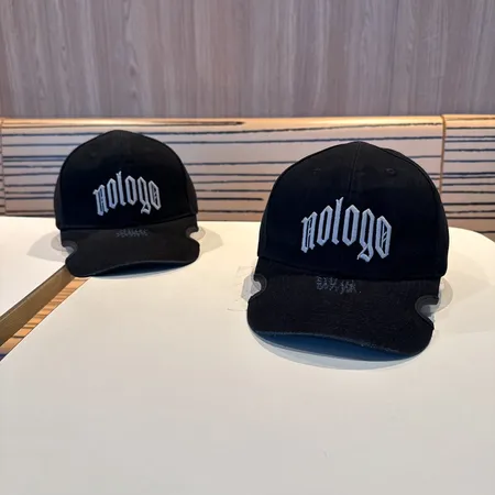 バレンシアガ 帽子