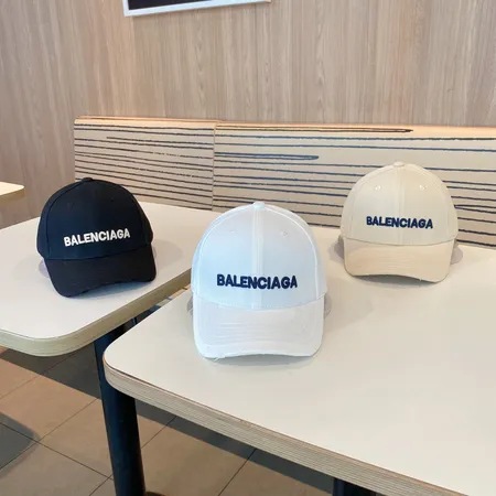 バレンシアガ 帽子