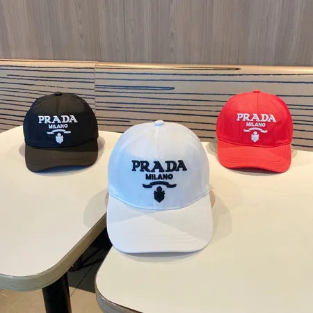 プラダ 帽子