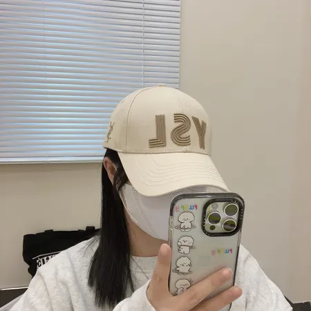 イブサンローラン 帽子