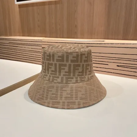 フェンディ 帽子