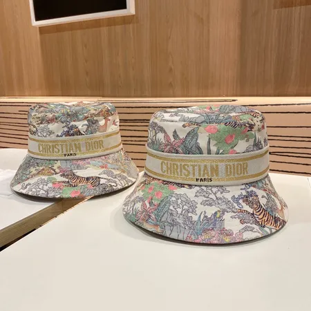 ディオール 帽子