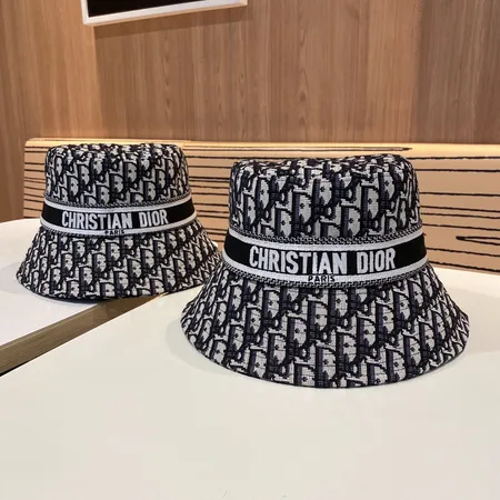 ディオール 帽子