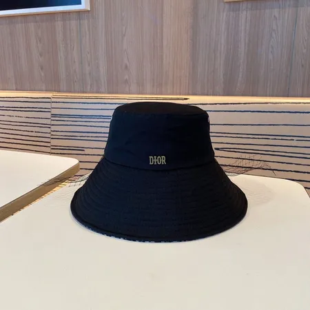 ディオール 帽子