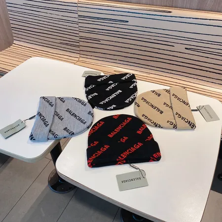 バレンシアガ 帽子