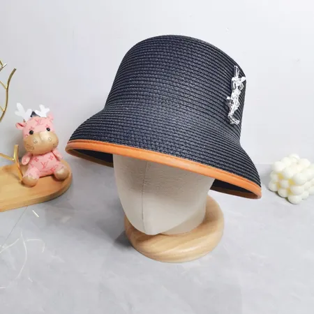 イブサンローラン 帽子