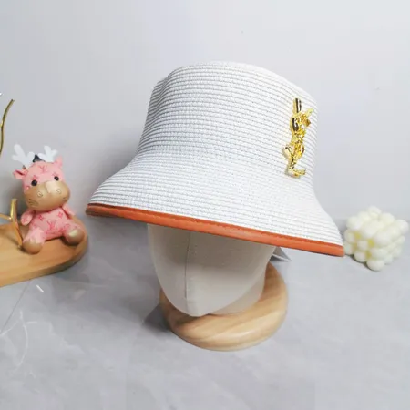 イブサンローラン 帽子