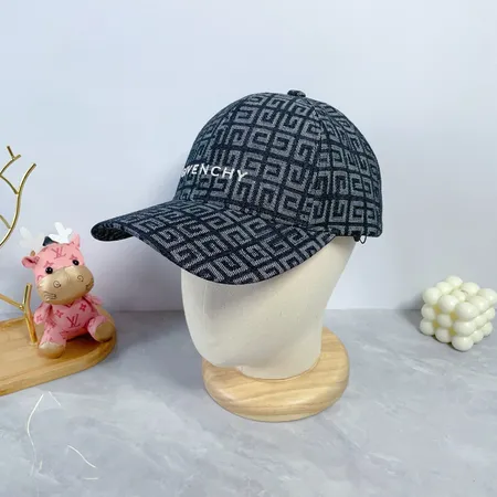 ジバンシィ 帽子