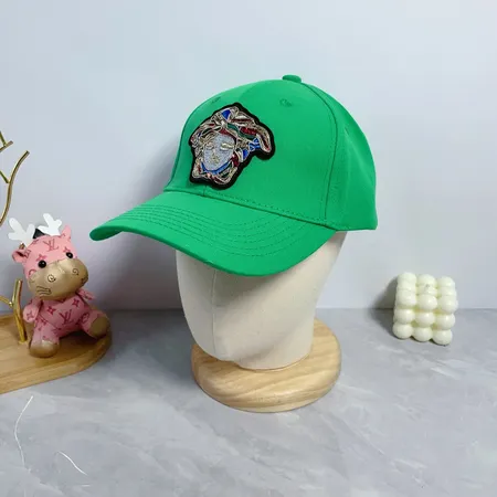 ヴェルサーチ 帽子