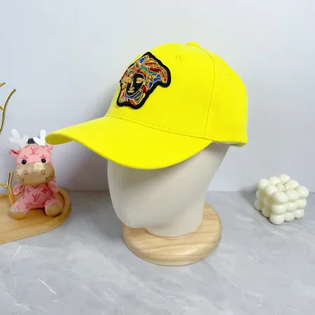 ヴェルサーチ 帽子