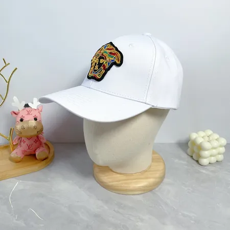 ヴェルサーチ 帽子