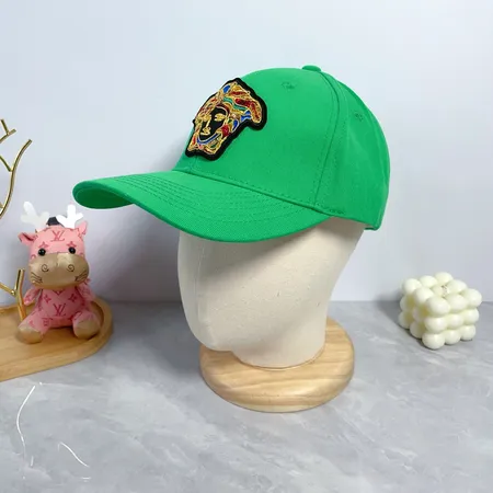 ヴェルサーチ 帽子