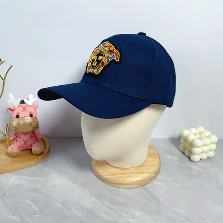 ヴェルサーチ 帽子