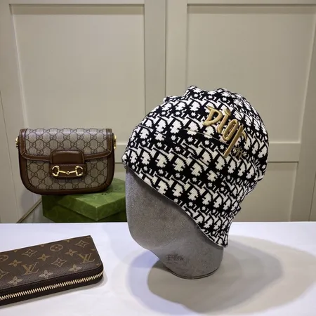 ディオール 帽子