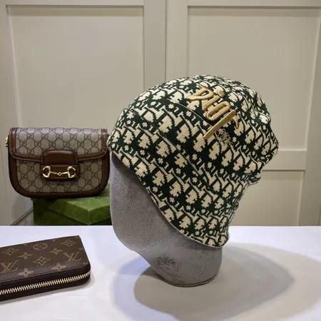 ディオール 帽子