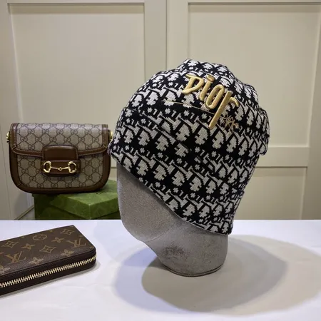 ディオール 帽子