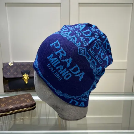 プラダ 帽子