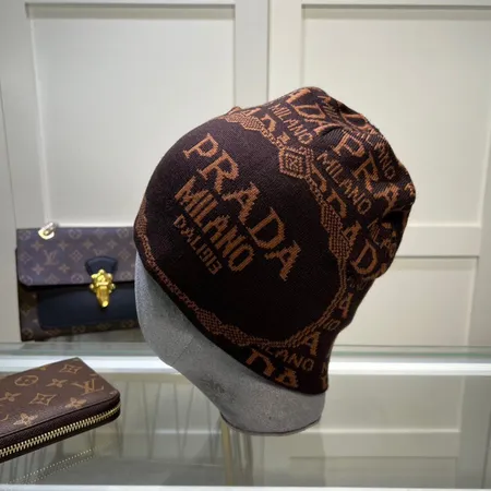 プラダ 帽子