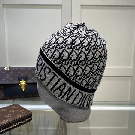 ディオール 帽子