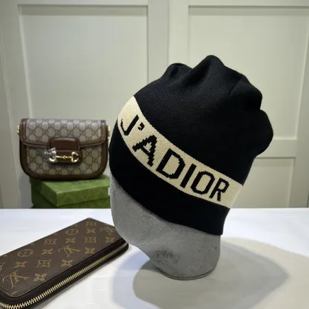 ディオール 帽子