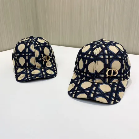 ディオール 帽子