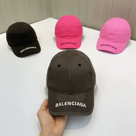 バレンシアガ 帽子