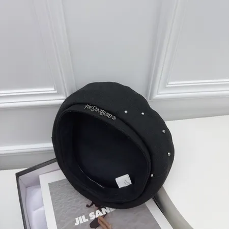 イブサンローラン 帽子