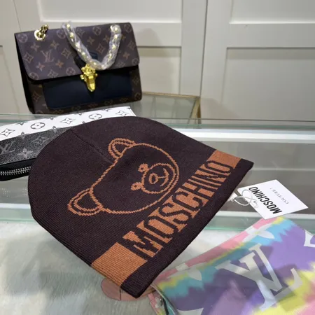 モスキーノ 帽子