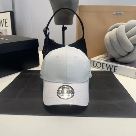 イブサンローラン 帽子