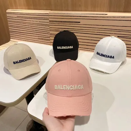 バレンシアガ 帽子