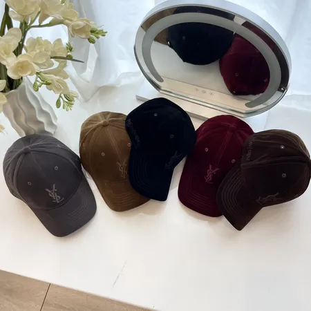 イブサンローラン 帽子