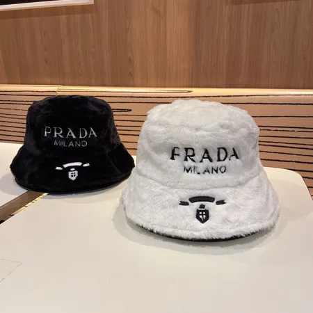 プラダ 帽子
